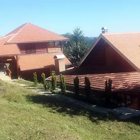 Etno Domacinstvo Milenkovic Alojamento de Turismo Rural *