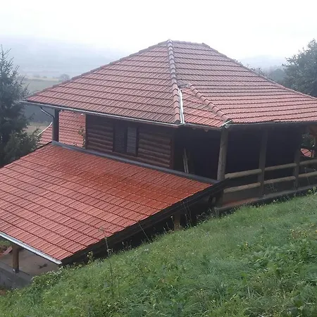 Etno Domacinstvo Milenkovic *