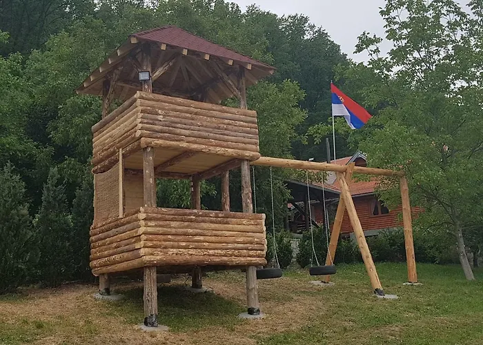 Etno Domacinstvo Milenkovic Smještaj na farmi *